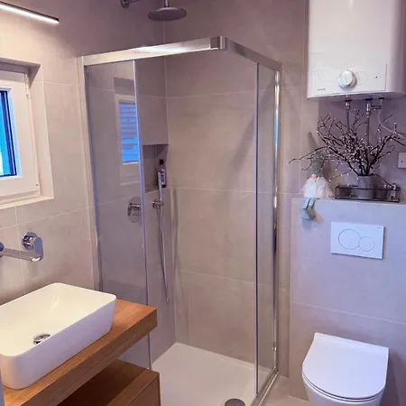 Mounti Alpine * קרנייסקה גורה